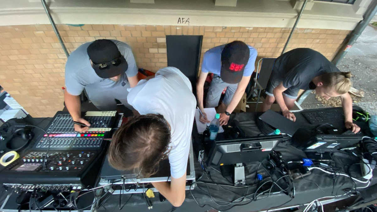 Foto von arbeitenden Menschen